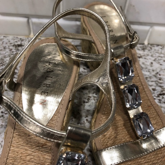 Like New ❤️ 9.5 T-Strap Sandals Ralph Lauren - Picture 7 of 7